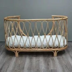 Lemmikkivuode Rottinkia -Muut kalusteet Myynti 2023 Lemmikkivuode takaa